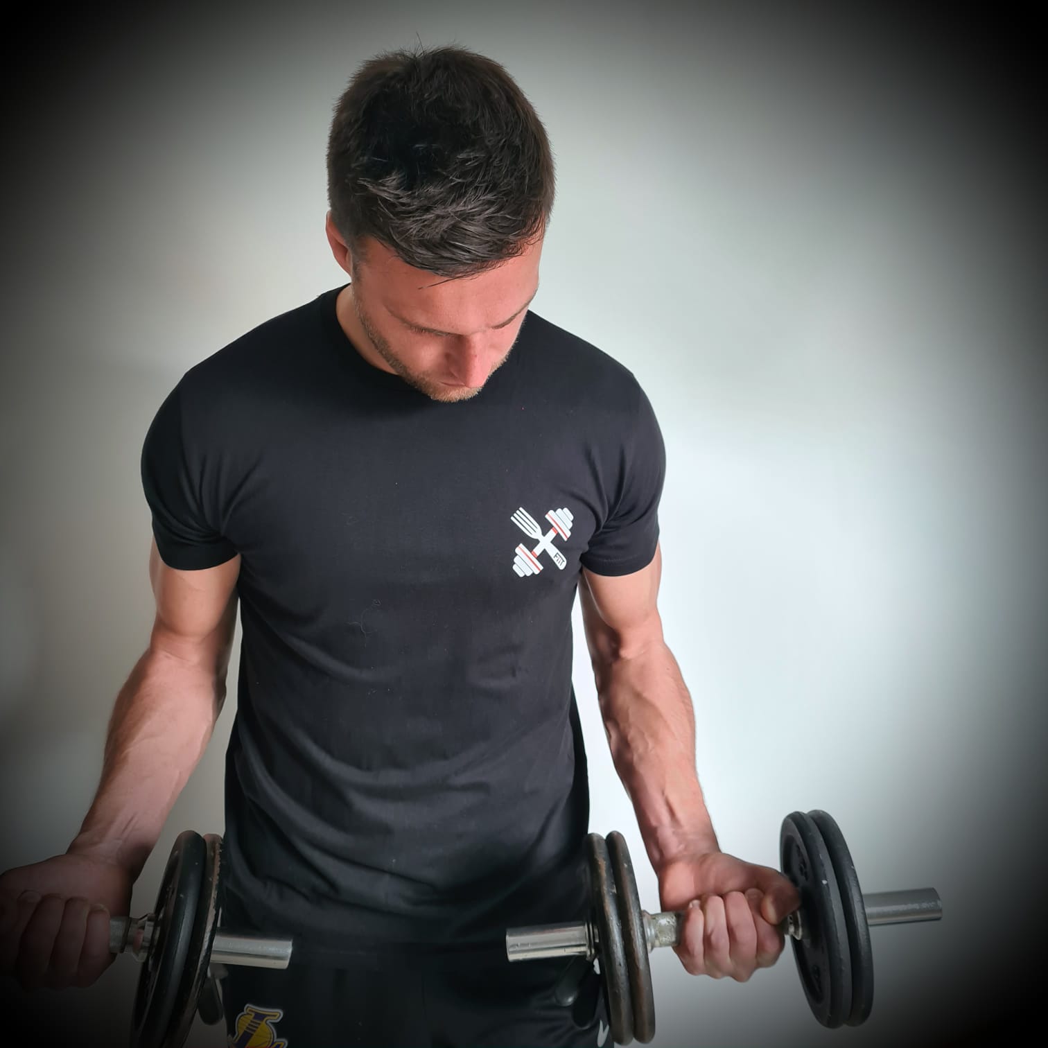 photo princilpale T-shirt FiiT noir Fitnessavoda